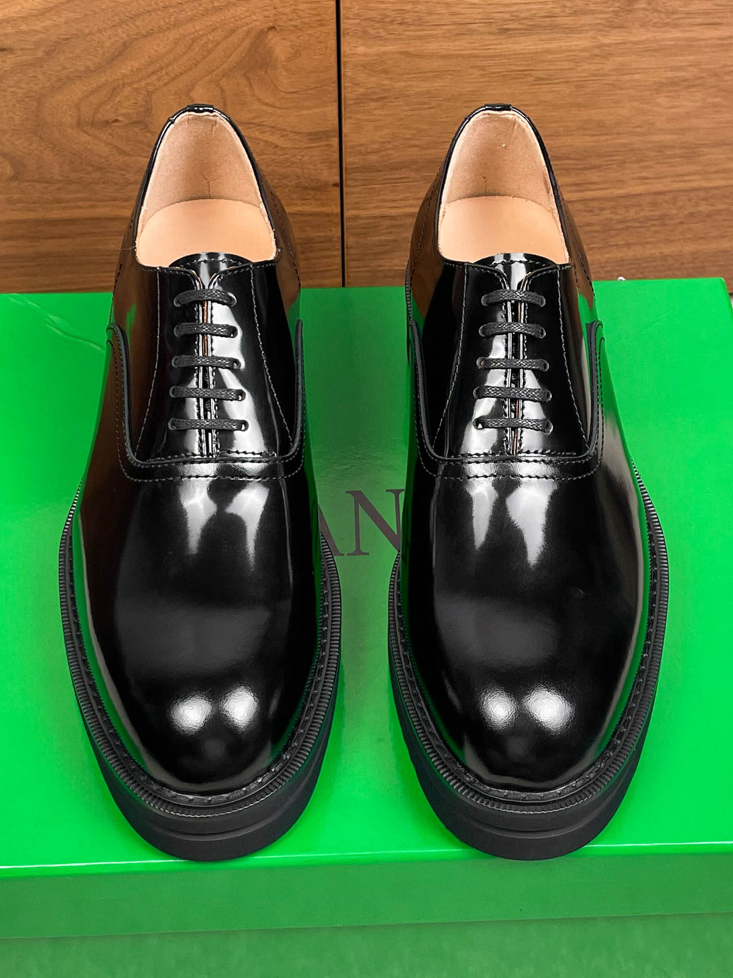 Scarpe in pelle invisibili con - Men Shoes Official recensione e prezzo